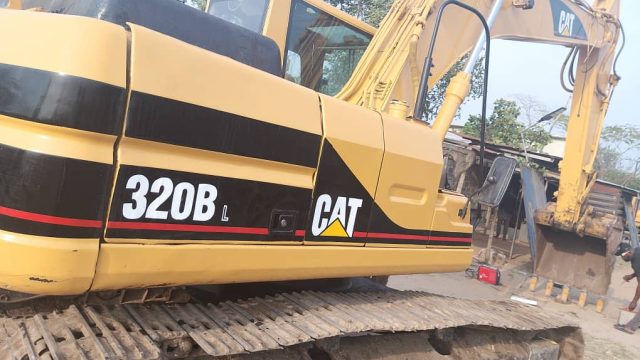 cat 320B